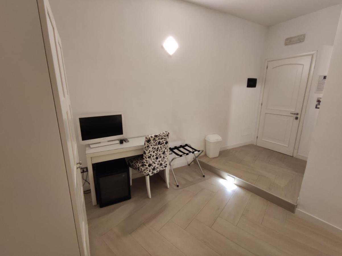 Sami Rooms - Teatro A 400 Mt - Ortigia A 1500 Mt - Szirakúza Kültér fotó