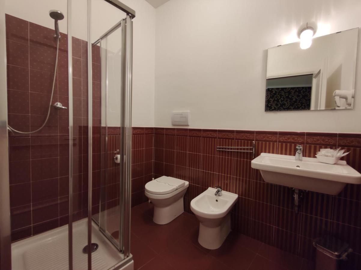 Sami Rooms - Teatro A 400 Mt - Ortigia A 1500 Mt - Szirakúza Kültér fotó