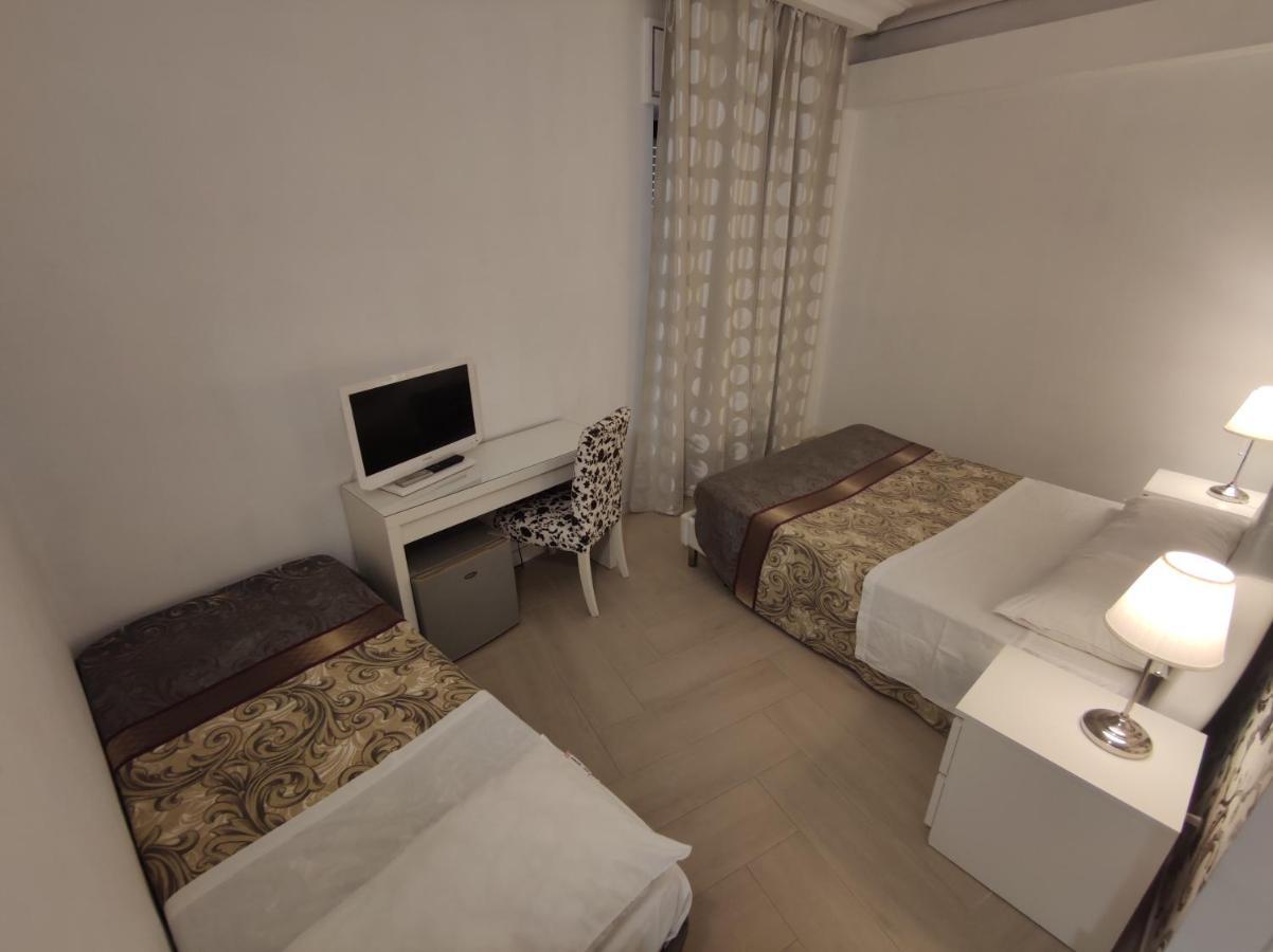 Sami Rooms - Teatro A 400 Mt - Ortigia A 1500 Mt - Szirakúza Kültér fotó